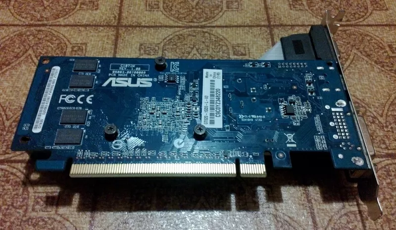 Видеокарта ASUS GeForce GT 620 3